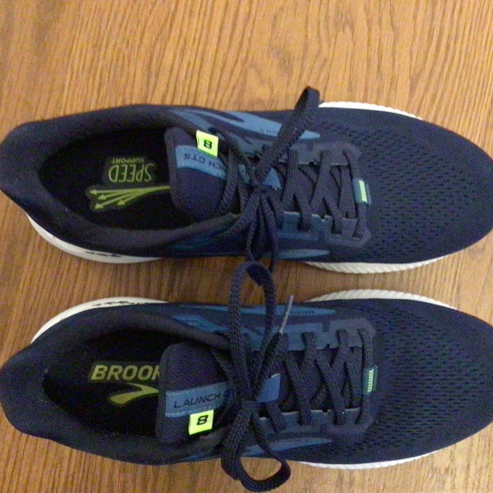 Men’s Brooks running shoes size 9
